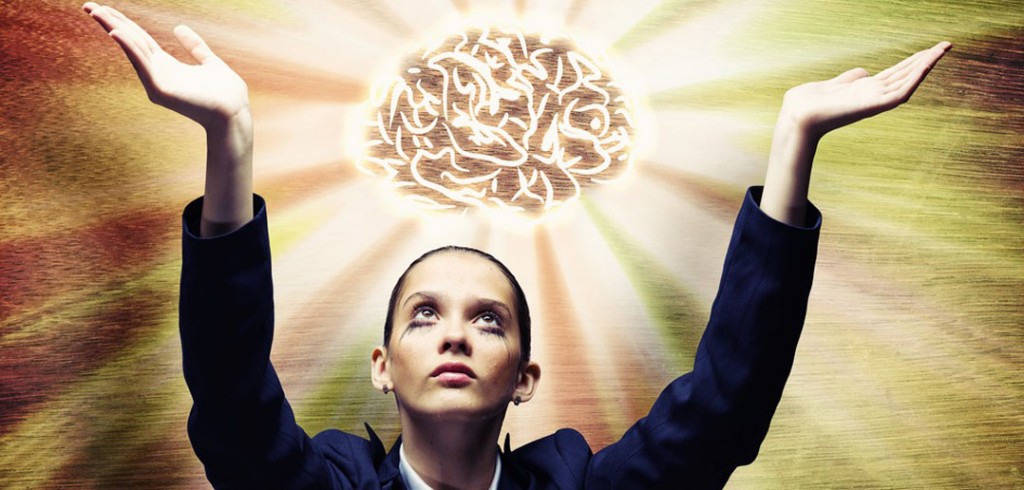 9 Things Emotionally Intelligent People Won’t Do Emotionally intelligent people holding brain above head