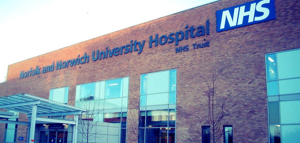 5 Reasons Why you Should Work for the NHS work in the NHS