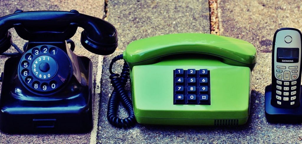 Job Searching Tips: Communicate Like a Pro job searching tips