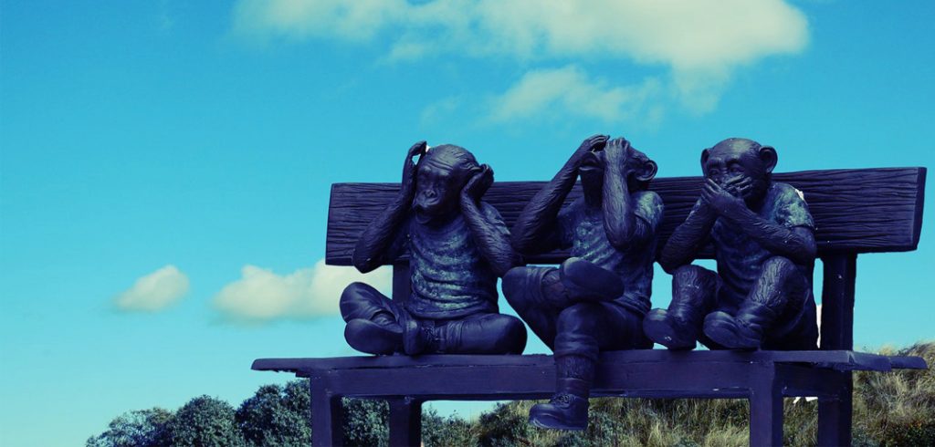 9 Phrases Smart People Never Use In Conversation Phrases smart people never use in conversation