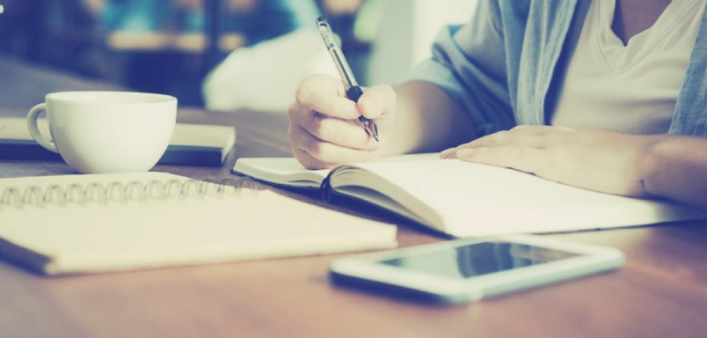 cover letter examples worker at desk