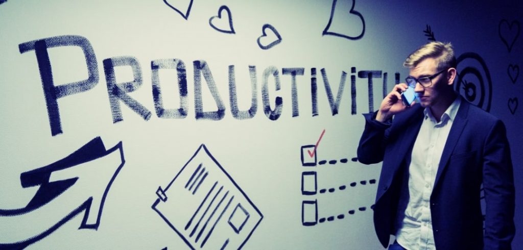 8 Bad Habits That Seriously Hurt Your Work Productivity