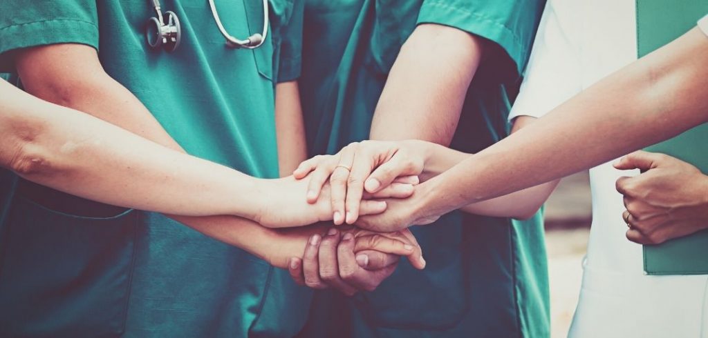 5 Essential Reasons to Start a Career in Nursing