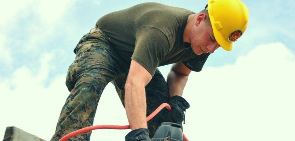 6 Fulfilling Blue-Collar Job Opportunities That You Can Consider 6 Fulfilling Blue-Collar Job Opportunities That You Can Consider