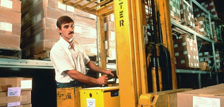 6 Necessary Precautions For Every Warehouse Worker Driving A Forklift