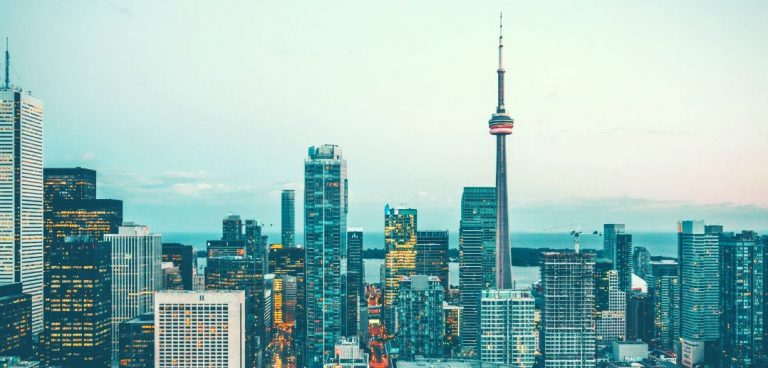 Moving to Canada From the UK for Your Career? Make Sure You Get the Right Help Moving to Canada From the UK for Your Career