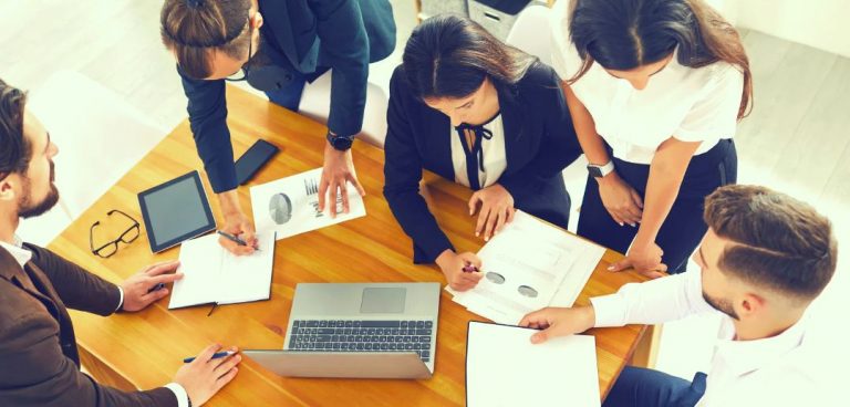 An Introduction to Data Jobs An Introduction to Data Jobs